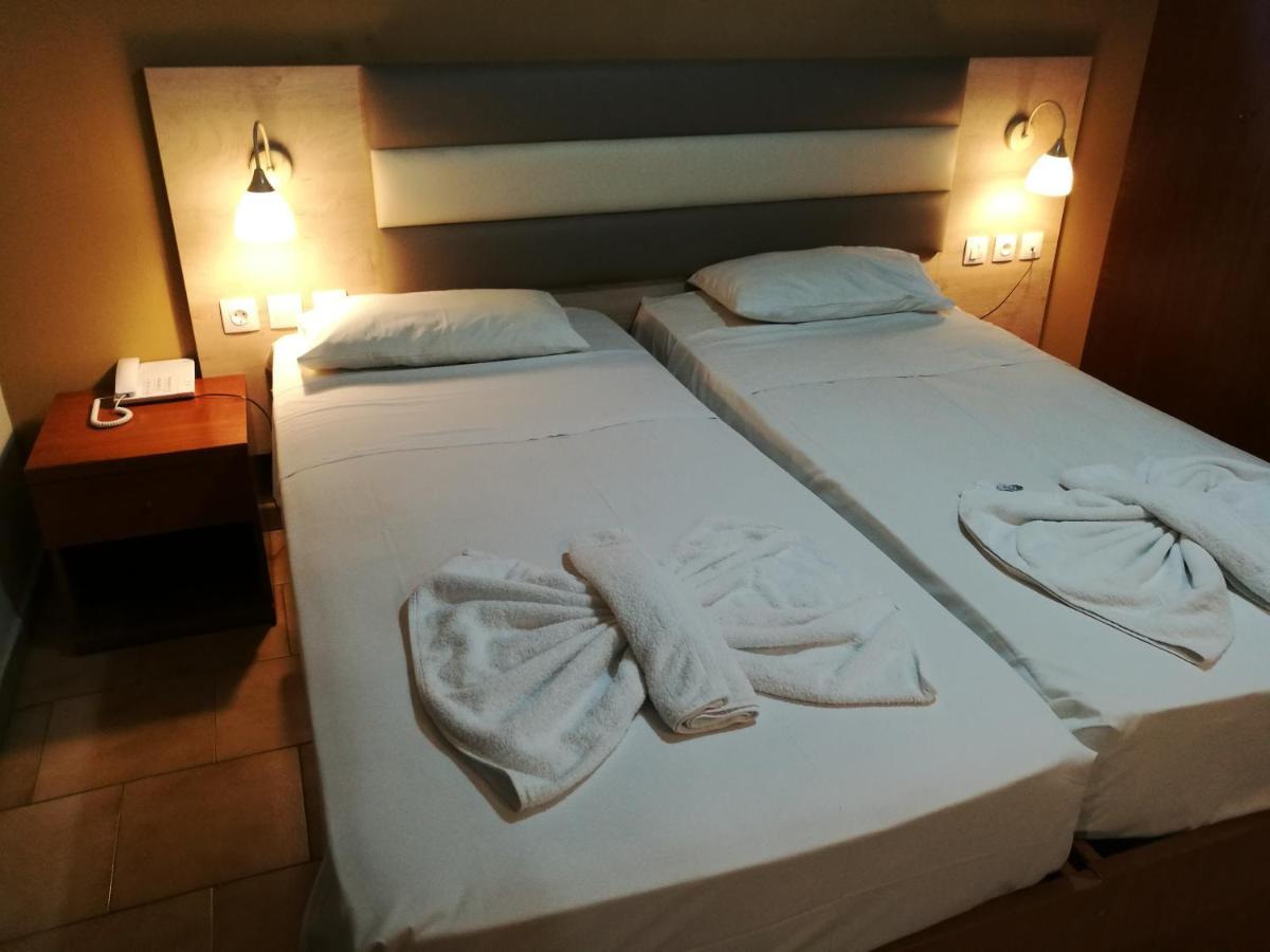 Golden Days Hotel อาฟานโท ภายนอก รูปภาพ